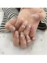 サロンドウイ(salon de OUI)/ピンクフレンチネイル