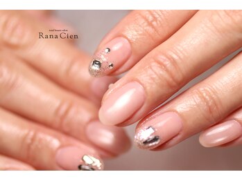 手を綺麗に見せるネイル