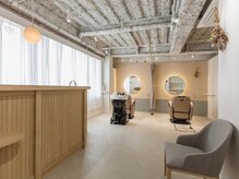 アリーザヘッドスパ オオサカ(aleeza Head Spa Osaka)の雰囲気(日常忘れる、静かな癒しの空間でリラックスする事ができます。)