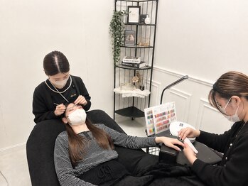 ムゥズファム(Mus' Fam)の写真/ハンド/フット/まつげ/眉毛の同時施術がOK☆LINEもしくはお電話にてご予約承ります！