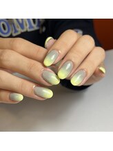 ウズ(UZU)/グラデーションネイル