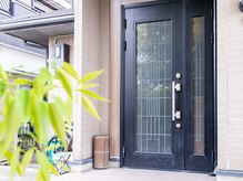 店舗入り口です。