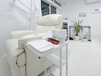 ホワイトニングショップ 広島廿日市店/夜は21時まで営業!