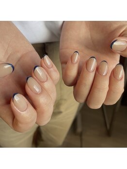 リエム(liem__.)/カラーフレンチネイル