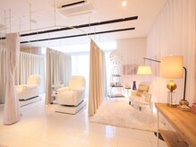 サロン ド ヴェルノ(Salon de VERNO)