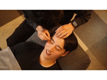 アトリウムオム 博多(ATRIUM HOMME)/施術風景