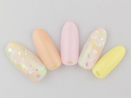 キラキラフラワーネイル