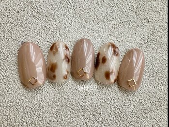 ウィスプ(WHISP)/ふんわりくすみアニマル