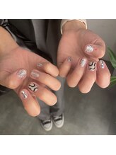 イル(iLL)/nuance nail .