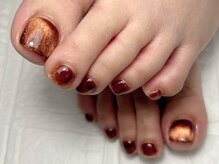 ブリスフルハピネス(Blissful happiness)/秋のシンプルフットネイル