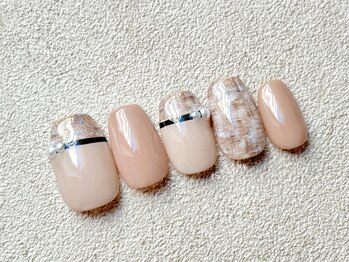 エストリブレ(estLivre)/ニュアンスチェックネイル