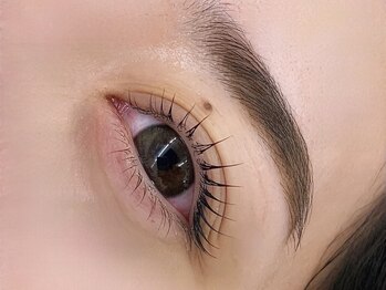 ブリック(BLICK)の写真/【まつ毛パーマ＋眉毛スタイリングwax脱毛¥6,500】同時施術で一気に垢抜け◇モテ可愛い目元に大変身♪