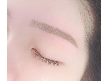 アイリー(Eyelie)/眉スタイリング