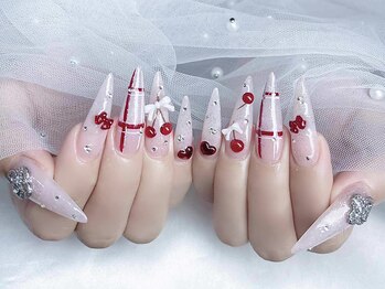 ミー(MI)の写真/23時まで営業しているので、お仕事帰りにも◎上品で華やかなデザインが豊富！大人可愛いネイルはお任せ♪