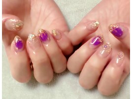 パープルチークネイル