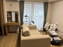 ケンジョビューティーサロン(Kenjo  Beauty Salon)の雰囲気（施術前のひとときも、ゆっくりお過ごしください。）