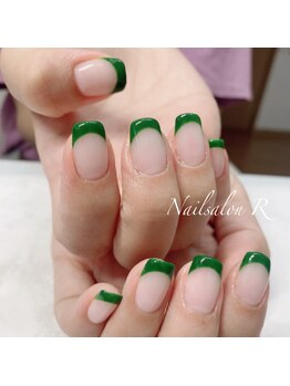 アール 喜多見 成城学園前(R)/フレンチネイル