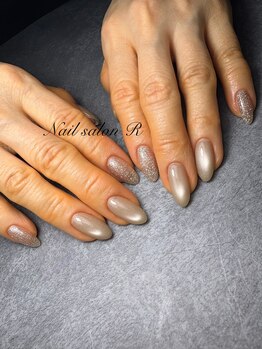 マグネット×フラッシュネイル