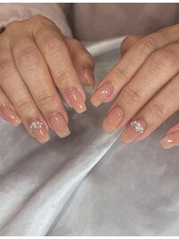 シンプルちゅるんネイル