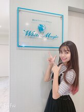 ホワイトマジック(White Magic)/内看板