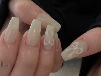 アイネイルズ 吉祥寺店(I nails)/乳白ぷっくりリボンネイル