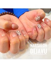 デジャヴ(Dejave)/手描きドットネイル