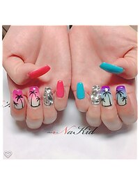 ヤシの木で夏ネイル