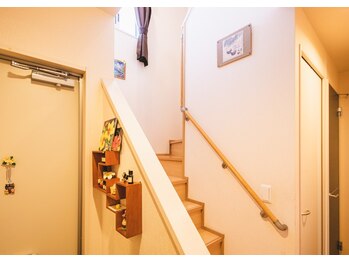 ベル(Belle)/内観♪(階段)リンパマッサージ