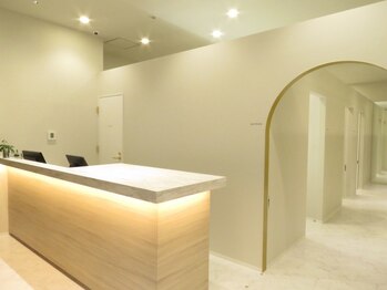 ペネロープ 緑井店(penelope)の写真/《今話題の韓国式ララピール》で理想の輝く水光肌を目指す◎ララピール×フォトでより一層ハリ艶UPに*