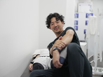 トムストレッチ 浅草橋店/ふくらはぎから血流を促進します