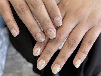 キラキラフラッシュネイル