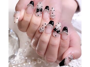 ドットフレンチミックスネイル