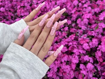 アモーレ 心斎橋店(amore)の写真/【心斎橋】営業時間21：00迄◎ART好きネイリストによるART好きのための広々ゆったり隠れ家サロン♪