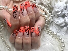 【Ayaka】豹柄フレンチ