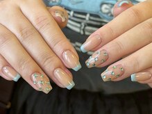 モニカ(MONICA)/フレンチ×フラワーネイル