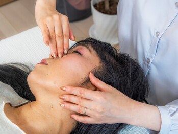 チェリッシュ(Cherish)の写真/【無理な勧誘なし！効果実感◎】お顔のリンパマッサージでエラ張り・食いしばりを改善し、すっきり小顔に◎