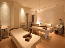 ビューティサロン チエ(chie)の雰囲気（清潔感ある空間です★ 広々とした解放感ある店内。）