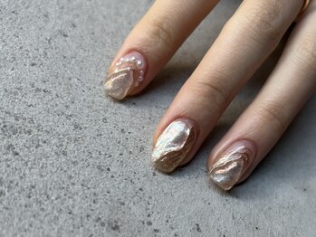 ユニカ(Unica.)の写真/【パラジェルと同じノンサンディングジェル】×【フィルイン・ベース一層残し】で、ダメージレス
