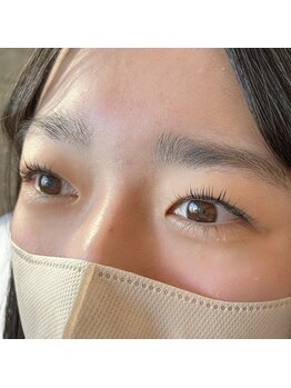 アングゥイー(ungu iE)/パリジェンヌラッシュリフト