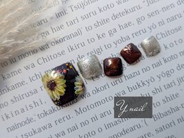 ひまわりフットネイル