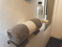コンチ(KONCHI)/手ぶらOK/タオル/水/専用マント