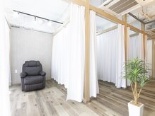 アイドット 紙屋町店(i.)の雰囲気(落ち着いた雰囲気の店内♪眉毛/アイブロウ/眉/まゆげ/間引き)