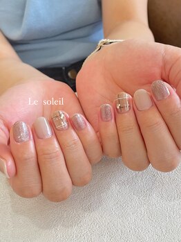 ル ソレイユ(Le soleil)/人気チェックネイル by mikiko