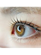 ウララ(uraura)/可愛すぎない大人デザイン