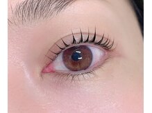 デザインラッシュリフトでパッチリ上向きまつげに