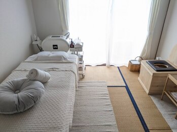 ポノ 長住店(pono)の写真/【市内で希少なまこも蒸し導入サロンが誕生★】アットホームな一室で周りを気にせず極上のひと時を…