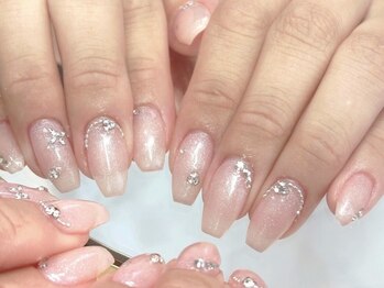 ウル(uru)の写真/大人かわいい内装＆リクライニングチェアのゆったり上質空間で癒しのネイル時間をお過ごしください。