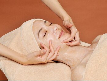 VS28スキンケアスタジオ バリイン 長崎(BALI IN)/8)リフトUP&美白トリートメント