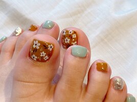 フットネイル。