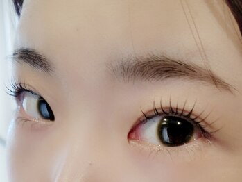 アイラッシュサロン リオ(RiO)/ラッシュリフトまつげパーマ上下